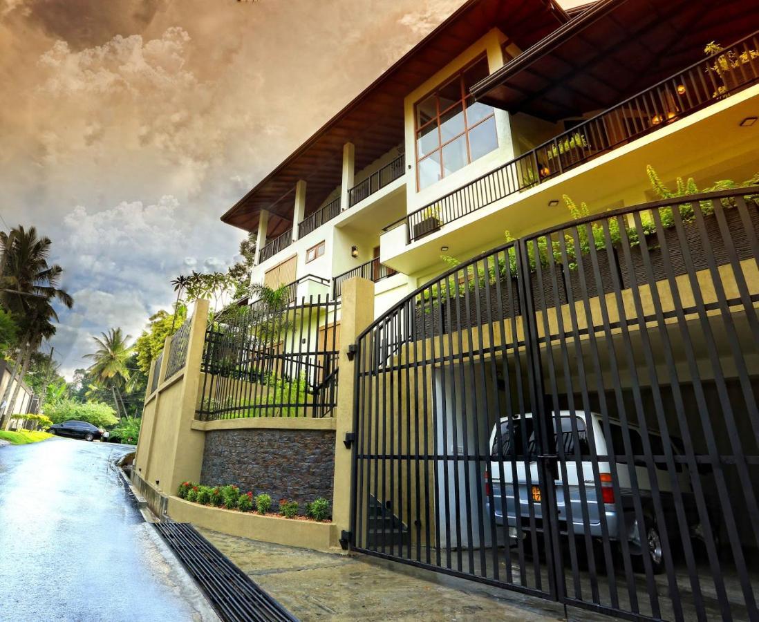 Rivora Residence Κάντι Εξωτερικό φωτογραφία